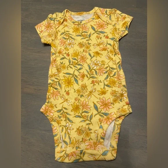🎀 NEW! • Carters • 5️⃣ Onesies/bodysuit bundle ⭐️ | 3 months - Picture 6 of 11
